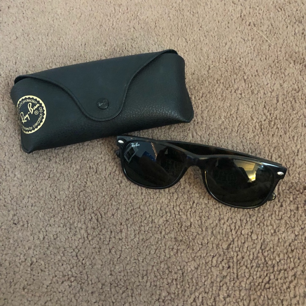 Vintage Wayfair Ray Bans